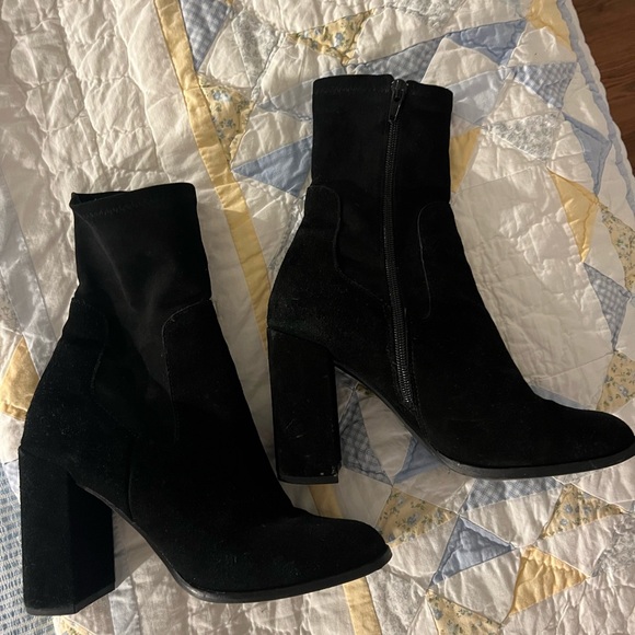 Black ankle booties - Picture 3 of 5